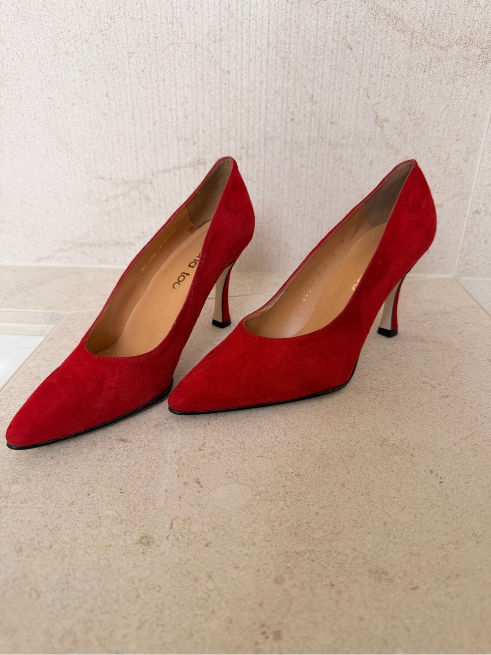 Vintage Deadstock 1995 Sacha Too Red Suede Pointed Toe Pumps 8B